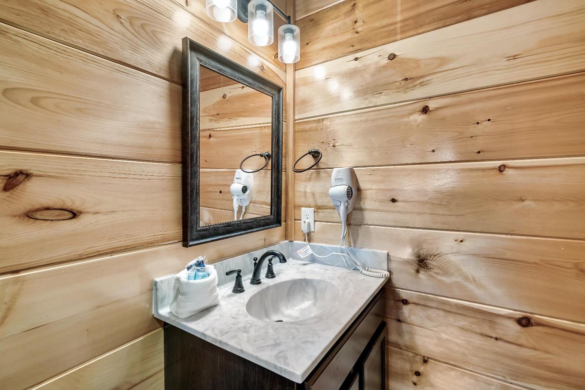 Full Equipped Cabin With A Pool And Game Room Smokies Views Gatlinburg Exterior foto